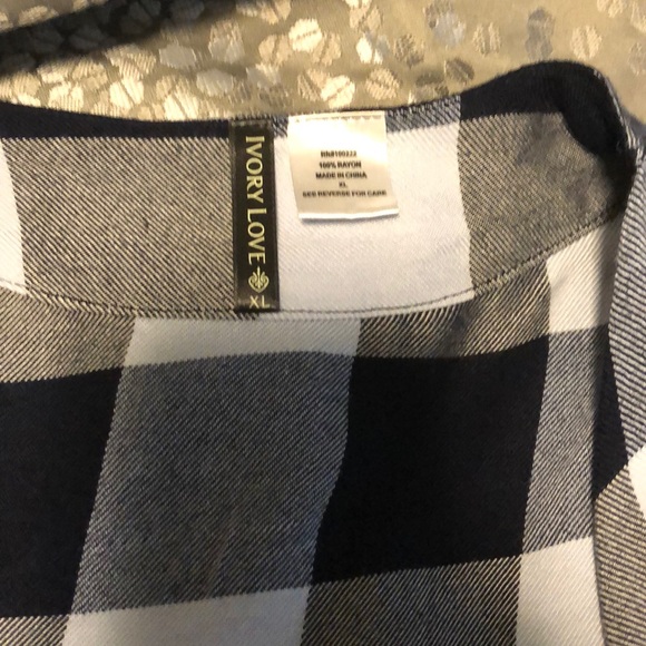 Cardigan plaid style light blue and black - Picture 4 of 4